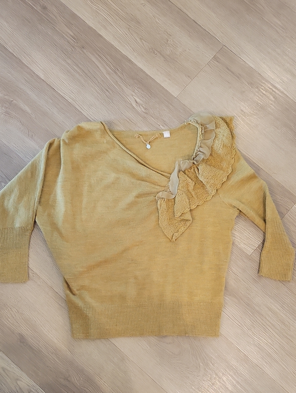 Knitted & Knotted Womens XS Sweater